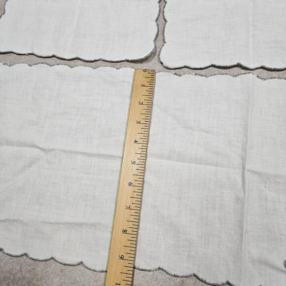 Vintage Set Of 4 Embroidered Linen Napkins With Floral Design MCM Off White Gray - Picture 5 of 6